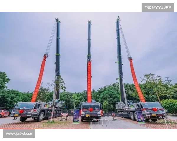 中联重科ZAT6000H交付仪式圆满成功 灿辉吊装为岳阳建设增添600吨起重机 中联重科ZAT6000H交付仪式圆满成功 灿辉吊装为岳阳建设增添600吨起重机